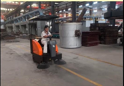 榮事達RS-DS120駕駛式掃地機 榮事達RS-DS120駕駛式掃地機.jpg