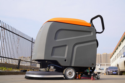 提升手推式洗地機(jī)吸水效果的方法與建議 提升手推式洗地機(jī)吸水效果的方法與建議.jpg